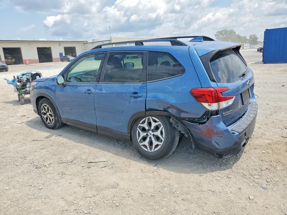 Продажа на аукционе авто 2021 Subaru Forester, vin: JF2SKAJC4MH554605, номер лота: 61780596