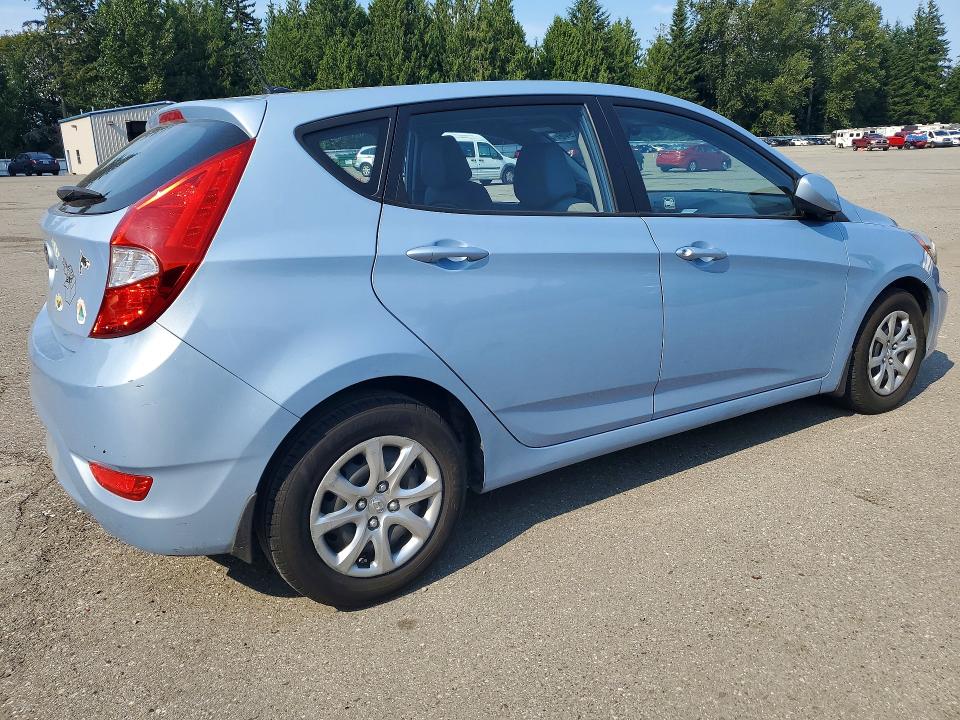 60590946 :رقم المزاد ، KMHCT5AEXDU126226 vin ، 2013 Hyundai Accent مزاد بيع