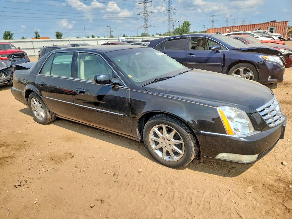 61591456 :رقم المزاد ، 1G6KD5E62BU129119 vin ، 2011 Cadillac Dts مزاد بيع