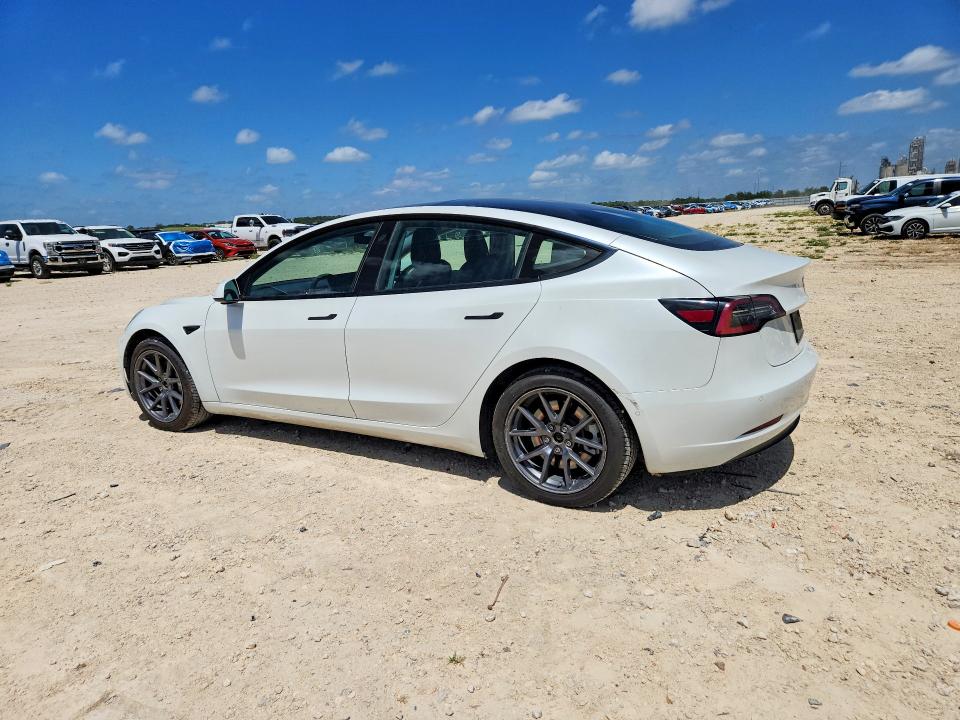 2022 Tesla Model 3 მანქანა იყიდება აუქციონზე, vin: 5YJ3E1EB3NF289639, აუქციონის ნომერი: 62573206