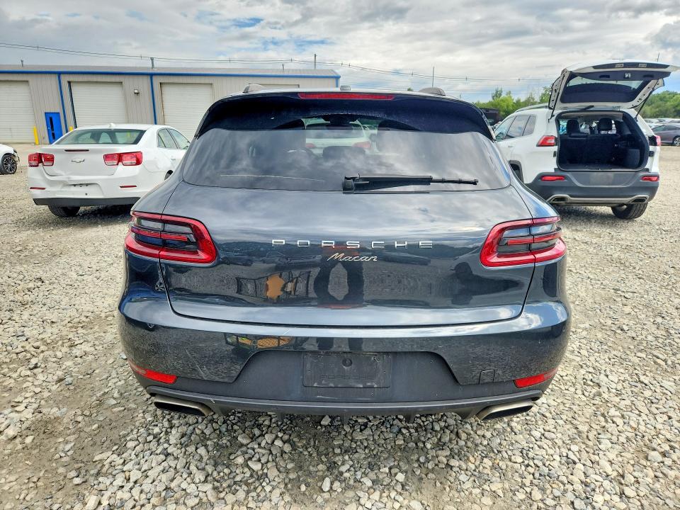 63408206 :رقم المزاد ، WP1AA2A56HLB06193 vin ، 2017 Porsche Macan مزاد بيع