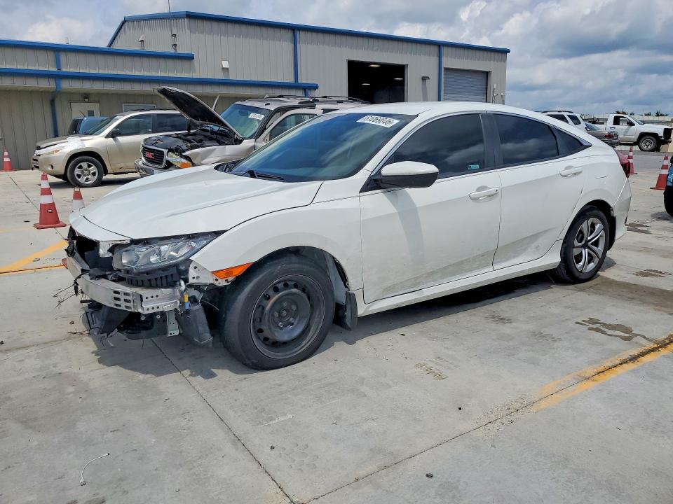 Продажа на аукционе авто 2018 Honda Civic, vin: 19XFC2F57JE209714, номер лота: 61069046