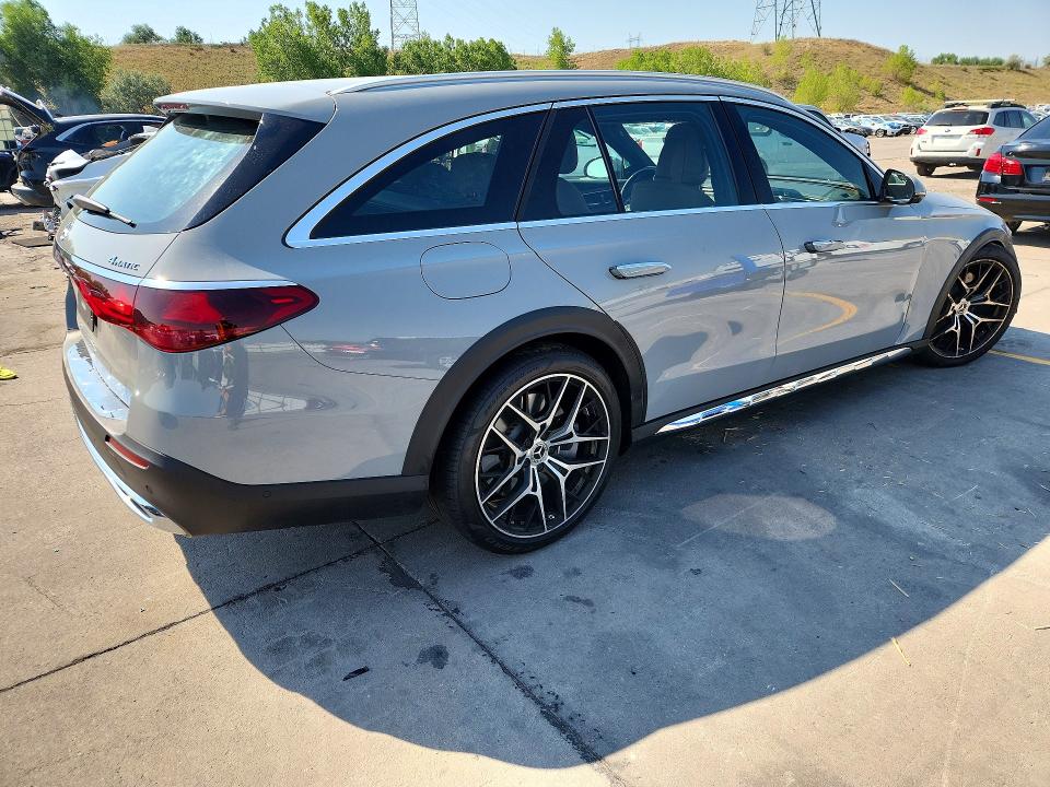59655046 :رقم المزاد ، W1KLH6FB9RA058865 vin ، 2024 Mercedes-benz E مزاد بيع