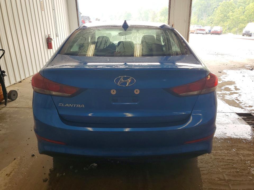 61077336 :رقم المزاد ، KMHD84LF0HU242918 vin ، 2017 Hyundai Elantra مزاد بيع