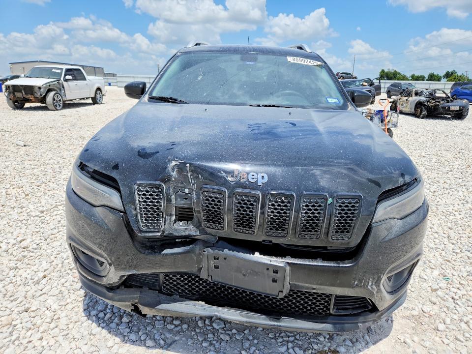 85992425 :رقم المزاد ، 1C4PJLCB5KD307508 vin ، 2019 Jeep Cherokee مزاد بيع