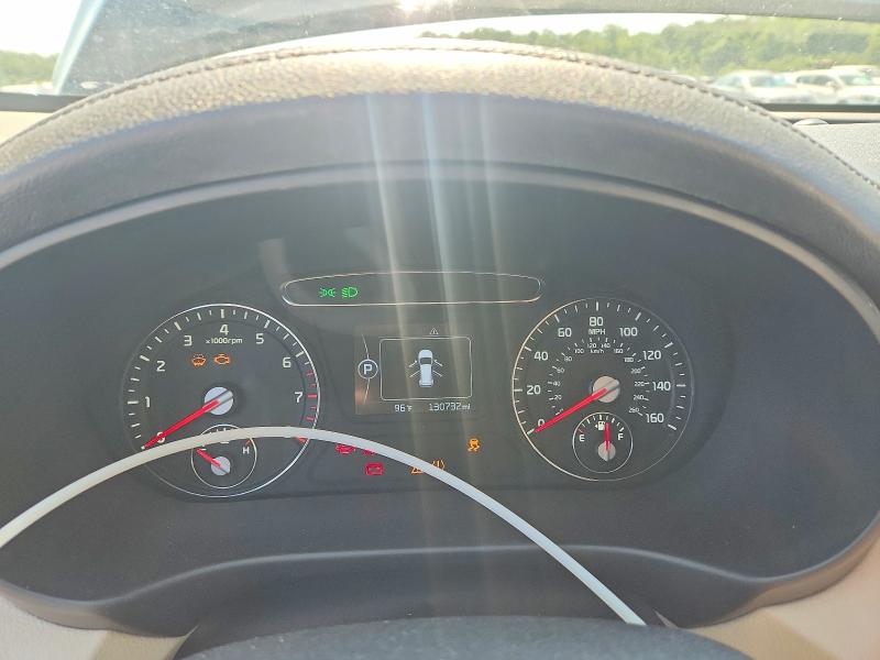 61492696 :رقم المزاد ، 5XYPG4A37GG121073 vin ، 2016 Kia Sorento مزاد بيع
