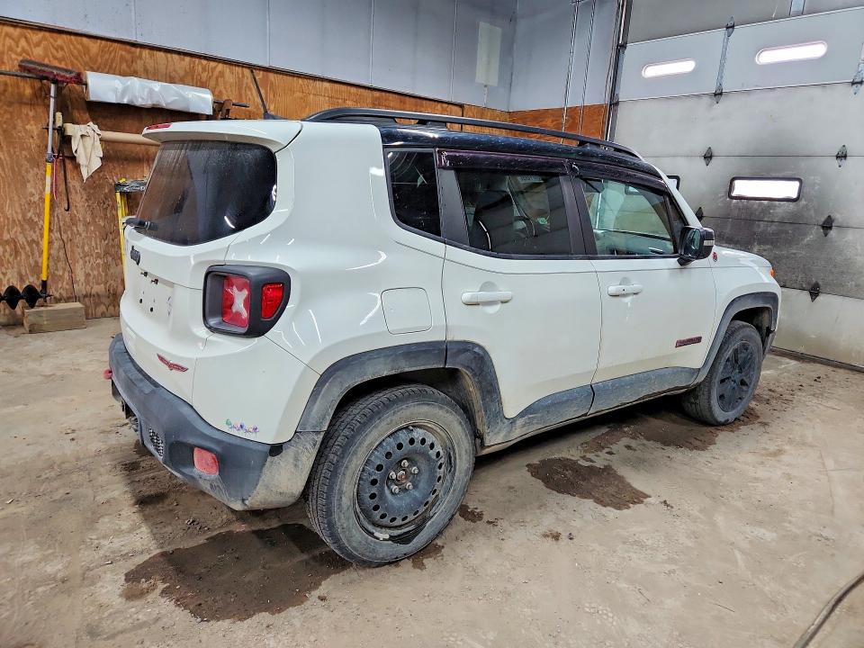 Продаж на аукціоні авто 2018 Jeep Renegade, vin: ZACCJBCB3JPH94121, номер лоту: 61553186
