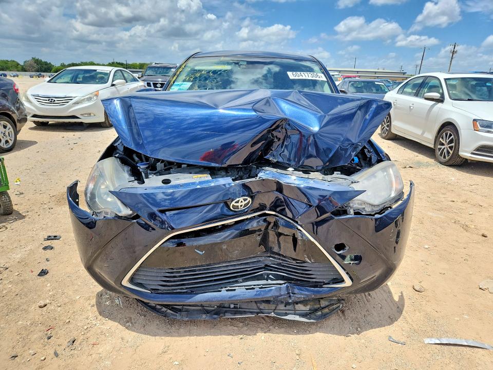 60417306 :رقم المزاد ، 3MYDLBYV4JY315994 vin ، 2018 Toyota Yaris Ia مزاد بيع