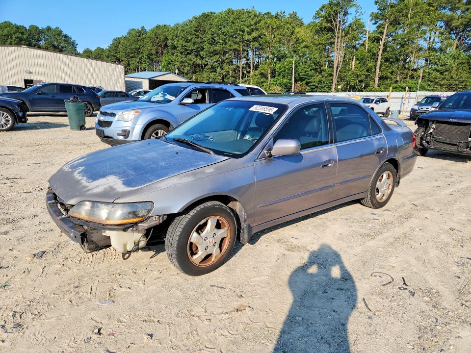 Aukcja sprzedaży 2000 Honda Accord, vin: 1HGCG6680YA093523, numer aukcji: 62308596