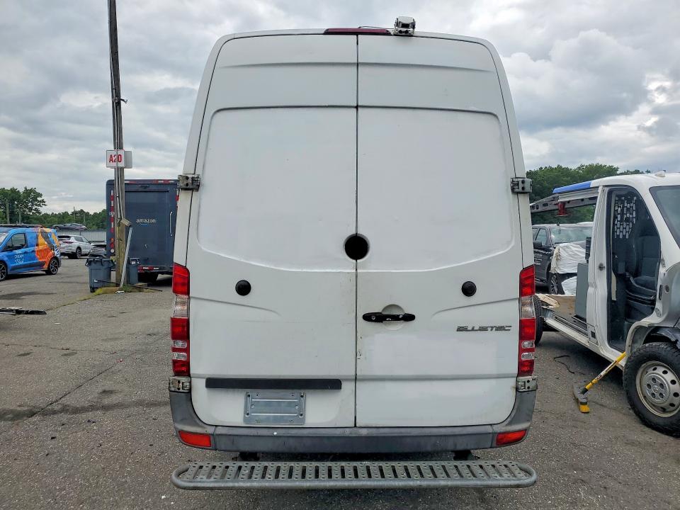 2015 Mercedes-benz Sprinter მანქანა იყიდება აუქციონზე, vin: WD3PE8DB2FP133444, აუქციონის ნომერი: 62017626