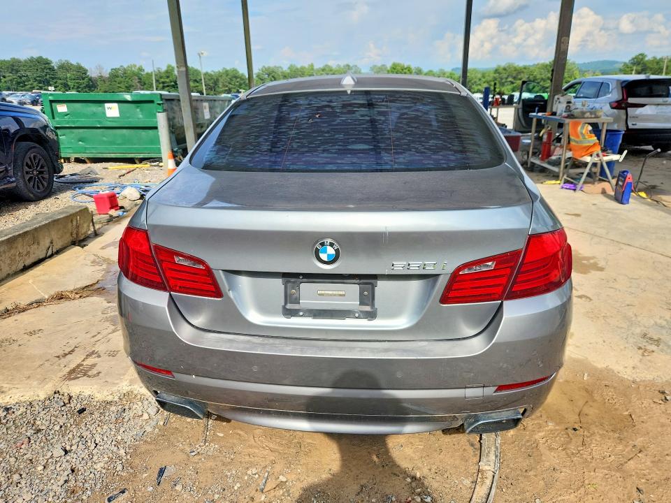 2011 Bmw 550 მანქანა იყიდება აუქციონზე, vin: WBAFR9C52BC270857, აუქციონის ნომერი: 60152766