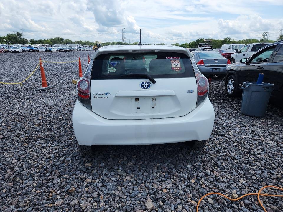 62038776 :رقم المزاد ، JTDKDTB3XC1508240 vin ، 2012 Toyota Prius C مزاد بيع