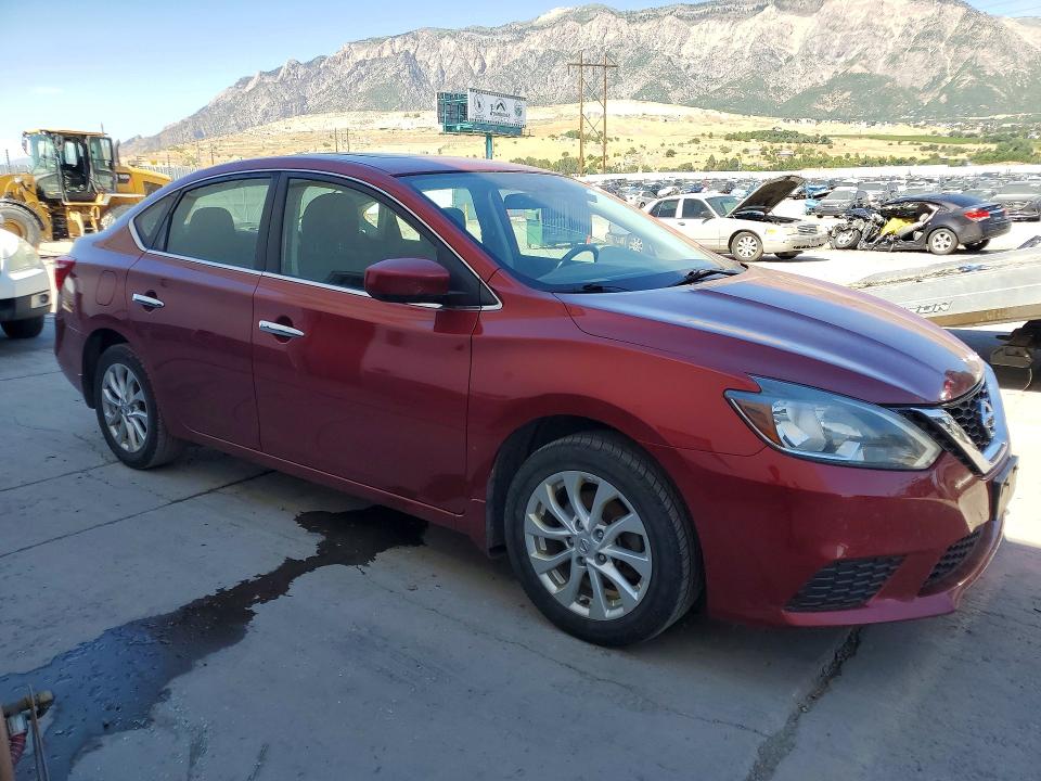 60243596 :رقم المزاد ، 3N1AB7AP8HY211387 vin ، 2017 Nissan Sentra مزاد بيع