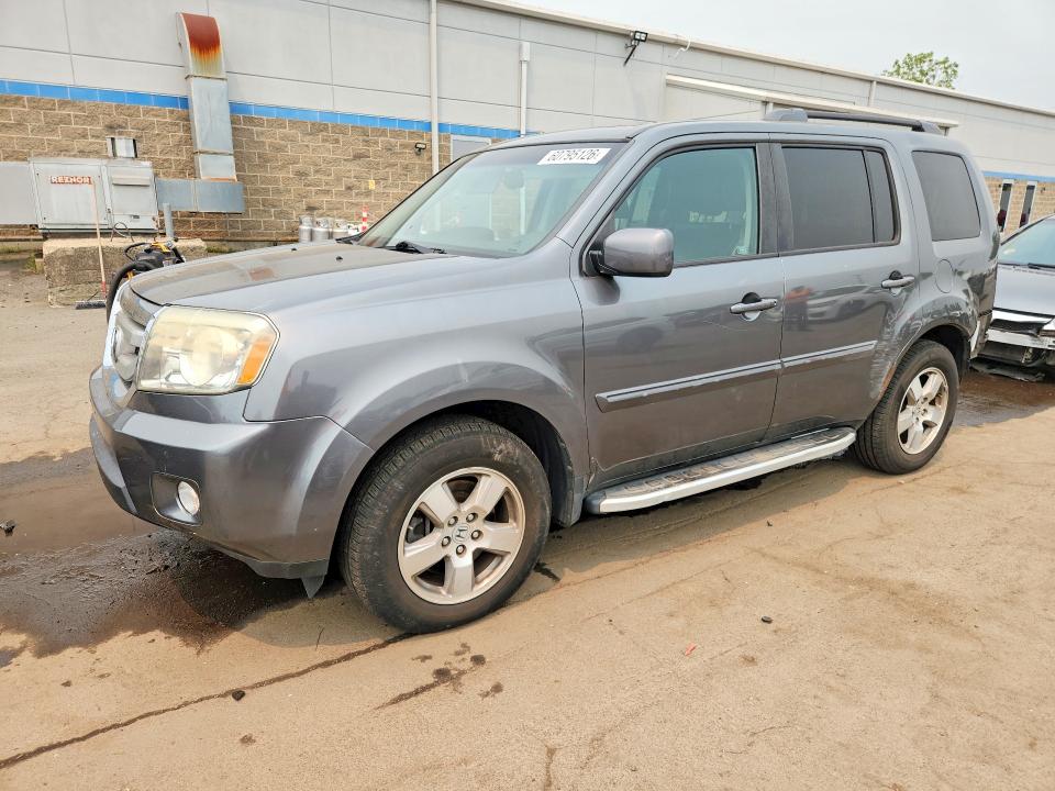 60795126 :رقم المزاد ، 5FNYF4H76BB063375 vin ، 2011 Honda Pilot مزاد بيع
