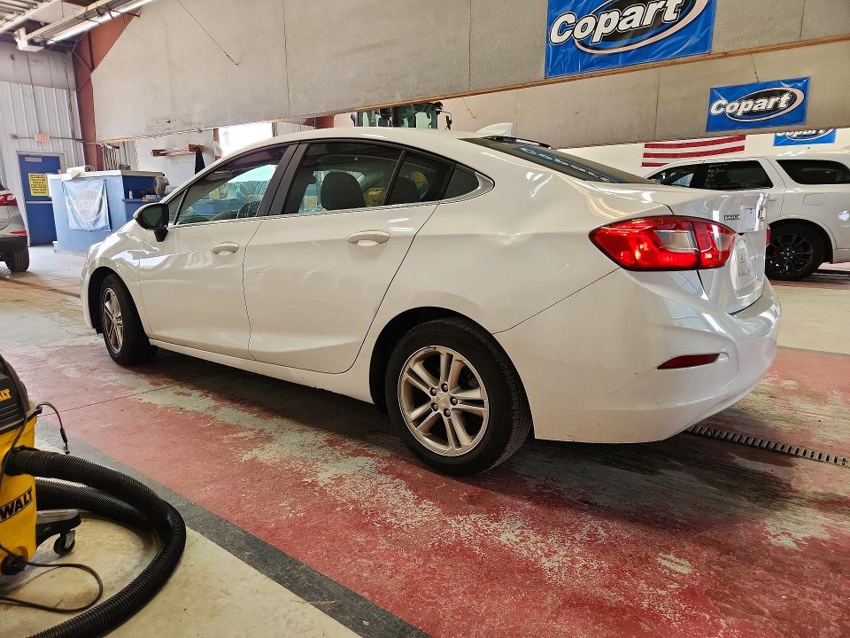 2017 Chevrolet Cruze მანქანა იყიდება აუქციონზე, vin: 1G1BE5SM5H7271557, აუქციონის ნომერი: 61076986