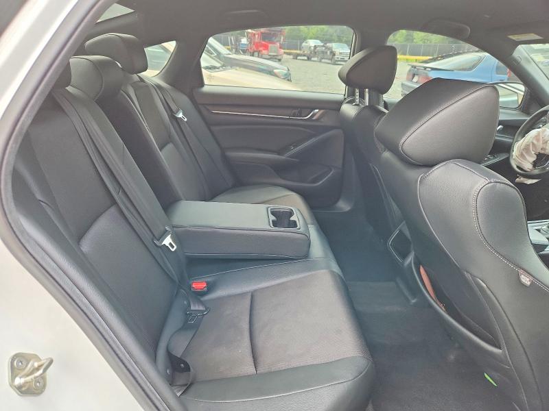 Продаж на аукціоні авто 2019 Honda Accord, vin: 1HGCV1F30KA101575, номер лоту: 59316356
