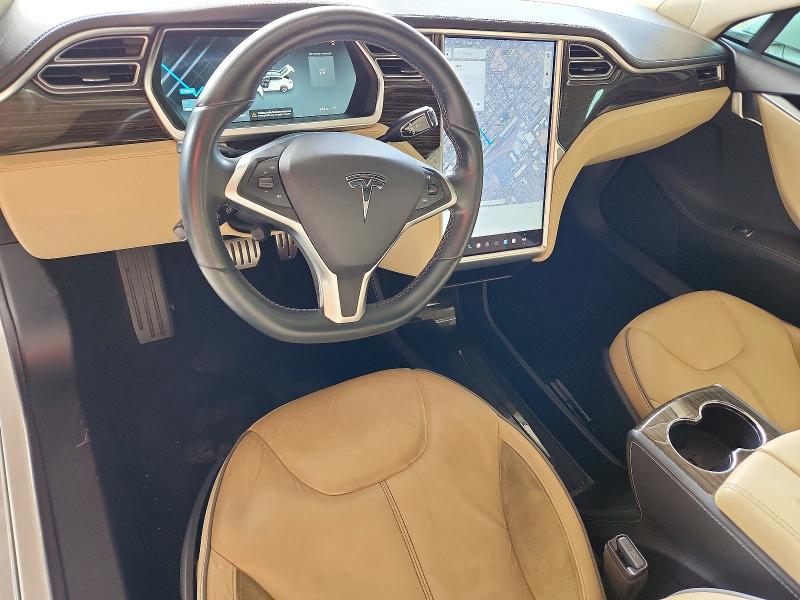 62457556 :رقم المزاد ، 5YJSA1H15EFP38376 vin ، 2014 Tesla Model S مزاد بيع