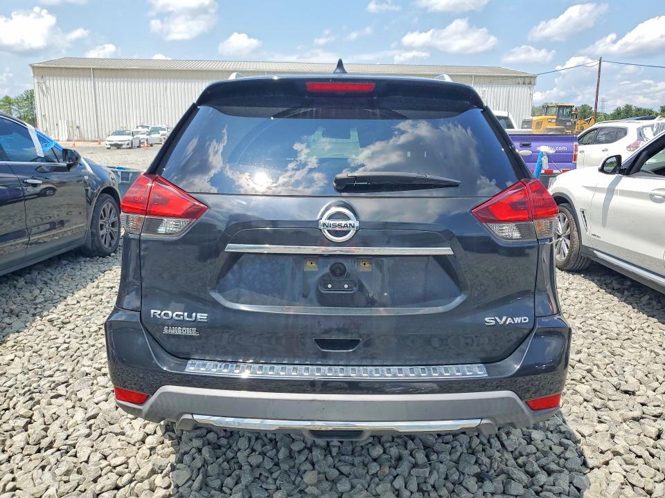61165766 :رقم المزاد ، KNMAT2MVXJP621963 vin ، 2018 Nissan Rogue مزاد بيع
