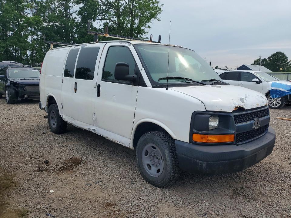 62064496 :رقم المزاد ، 1GCGG25C681147874 vin ، 2008 Chevrolet Express G2500 مزاد بيع