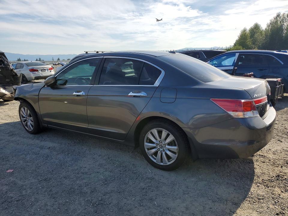 61809676 :رقم المزاد ، 1HGCP3F8XBA019340 vin ، 2011 Honda Accord مزاد بيع