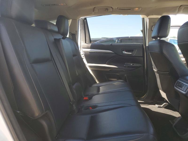 59741626 :رقم المزاد ، 5TDJZRFH3JS842129 vin ، 2018 Toyota Highlander مزاد بيع
