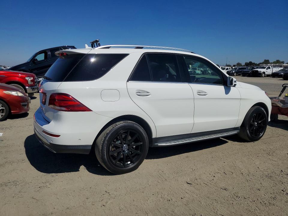 63580506 :رقم المزاد ، 4JGDA5JBXHA876491 vin ، 2017 Mercedes-benz Gle مزاد بيع