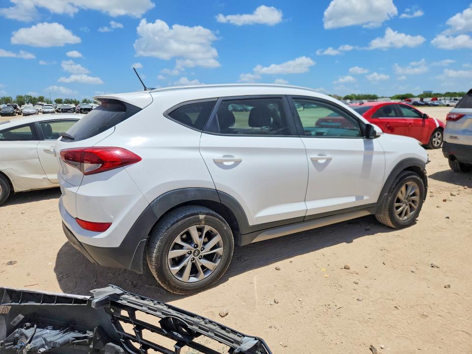 2017 Hyundai Tucson მანქანა იყიდება აუქციონზე, vin: KM8J33A49HU267071, აუქციონის ნომერი: 58832556