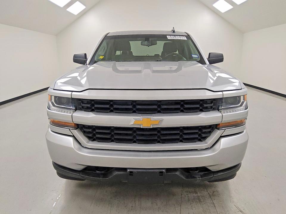 Продаж на аукціоні авто 2018 Chevrolet Silverado, vin: 1GCRCPEC5JZ159393, номер лоту: 58530696