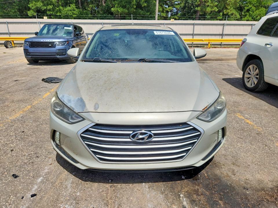 61873536 :رقم المزاد ، 5NPD84LF1HH160811 vin ، 2017 Hyundai Elantra مزاد بيع