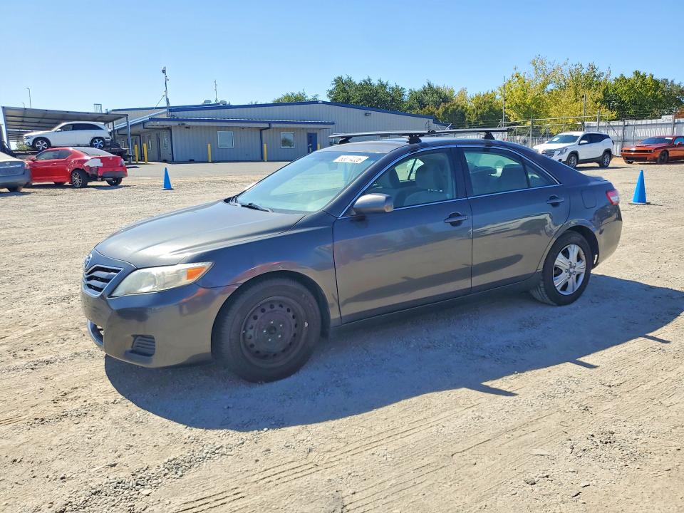 Продаж на аукціоні авто 2011 Toyota Camry, vin: 4T1BF3EK8BU709690, номер лоту: 63074226