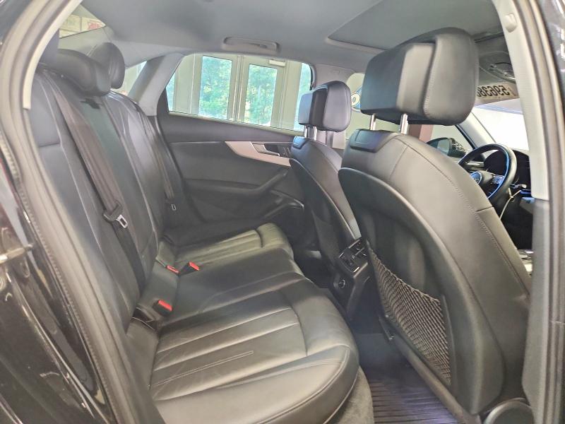 Продаж на аукціоні авто 2018 Audi A4, vin: WAULMAF40JA043327, номер лоту: 59638036