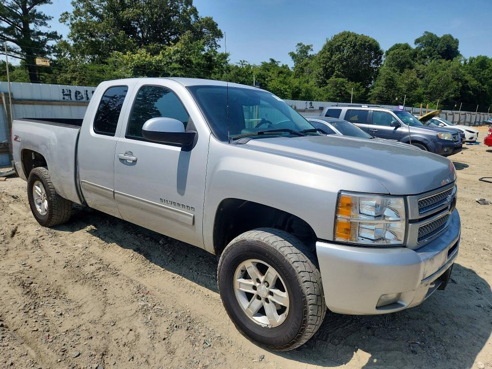 2013 Chevrolet Silverado მანქანა იყიდება აუქციონზე, vin: 1GCRKSE79DZ284037, აუქციონის ნომერი: 61214866