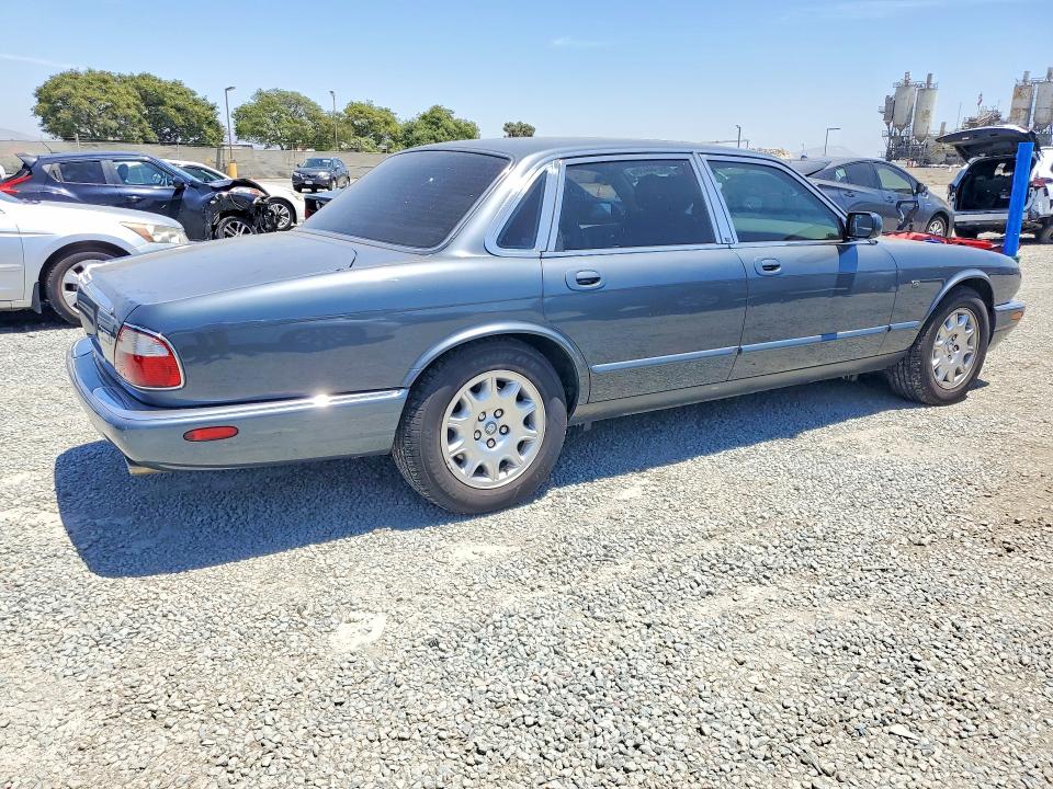 Продажа на аукционе авто 2000 Jaguar Xj8, vin: SAJDA14C7YLF16671, номер лота: 59744476