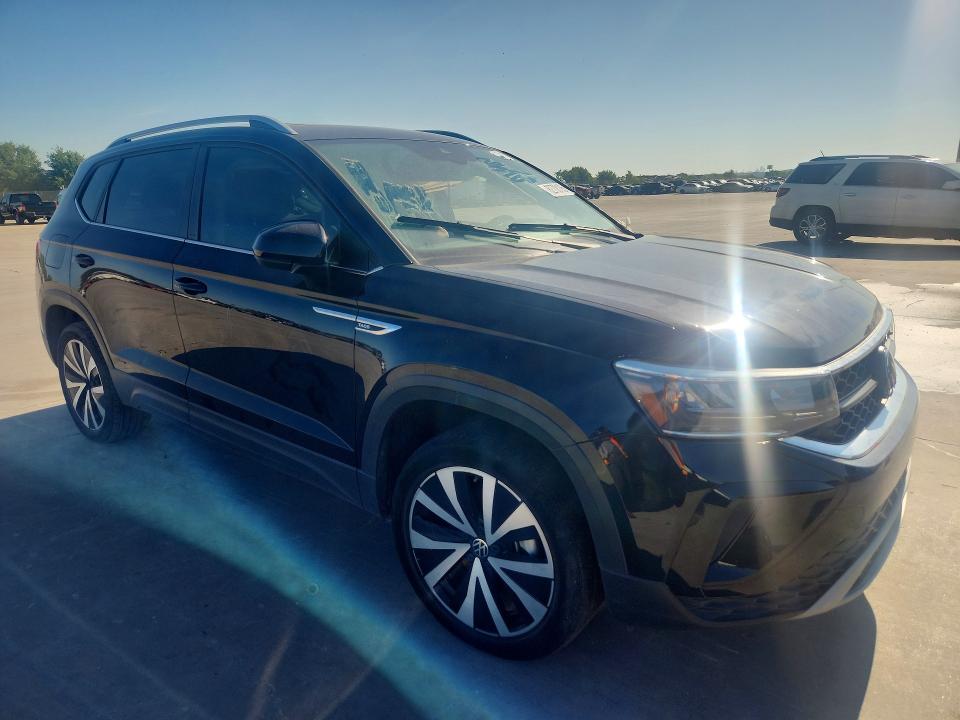 Продаж на аукціоні авто 2023 Volkswagen Taos, vin: 3VVEX7B24PM372183, номер лоту: 62708186