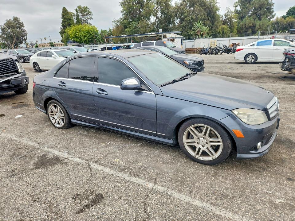 59294486 :رقم المزاد ، WDDGF56X09R065847 vin ، 2009 Mercedes-benz C مزاد بيع