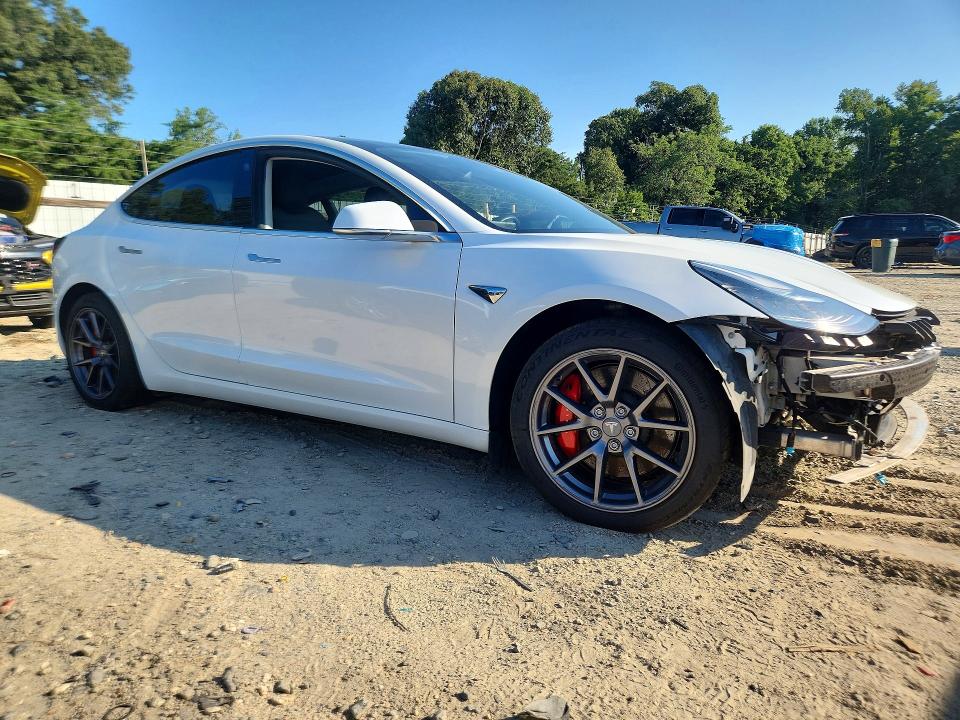 60579176 :رقم المزاد ، 5YJ3E1EC6LF624091 vin ، 2020 Tesla Model 3 مزاد بيع
