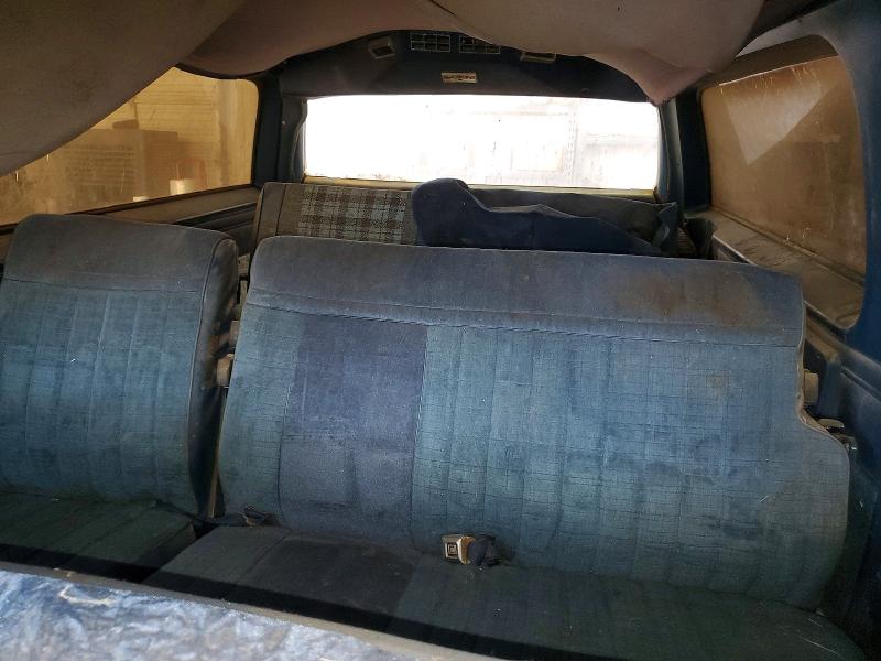 59346066 :رقم المزاد ، 1G8EC16L4EF128132 vin ، 1984 Chevrolet Suburban مزاد بيع