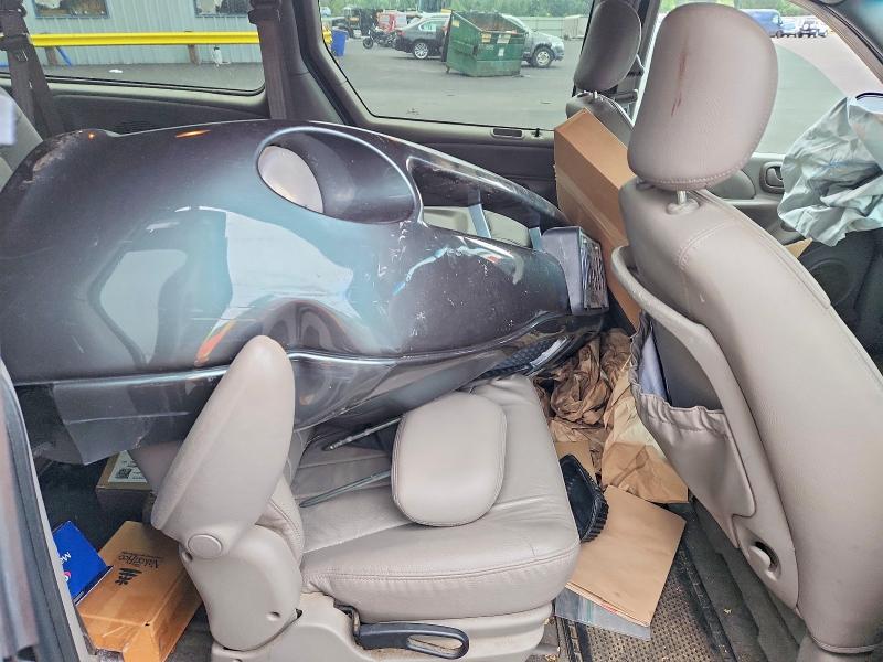 61574536 :رقم المزاد ، 2B4GP54L72R795355 vin ، 2002 Dodge Grand Caravan مزاد بيع