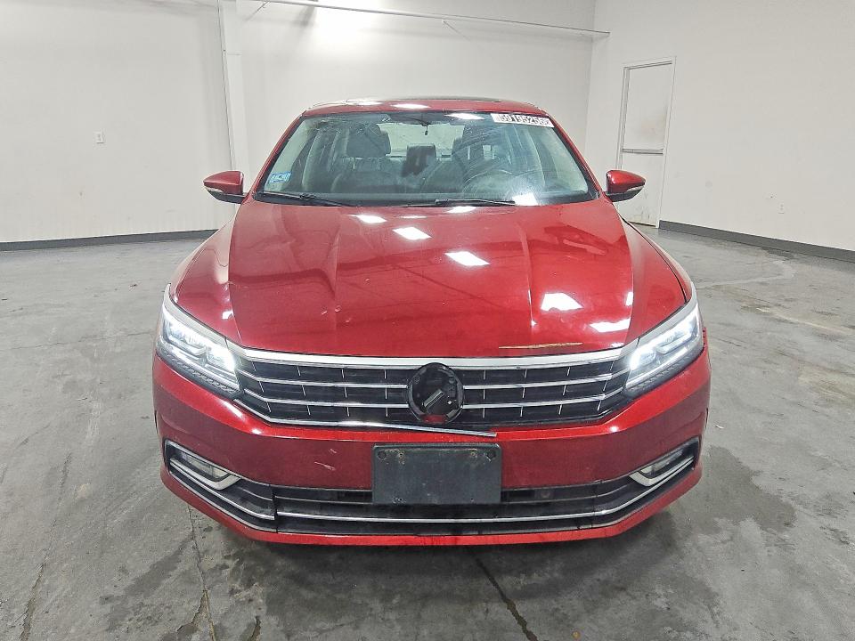 2017 Volkswagen Passat მანქანა იყიდება აუქციონზე, vin: 1VWGT7A38HC007079, აუქციონის ნომერი: 59195256