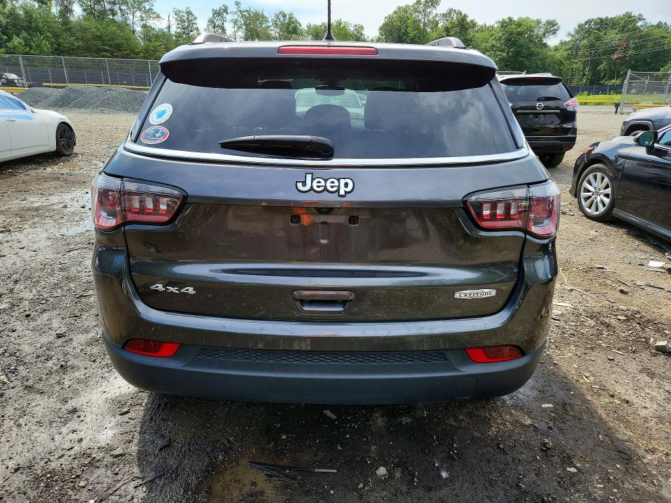 2017 Jeep Compass მანქანა იყიდება აუქციონზე, vin: 3C4NJDBBXHT674681, აუქციონის ნომერი: 62403636