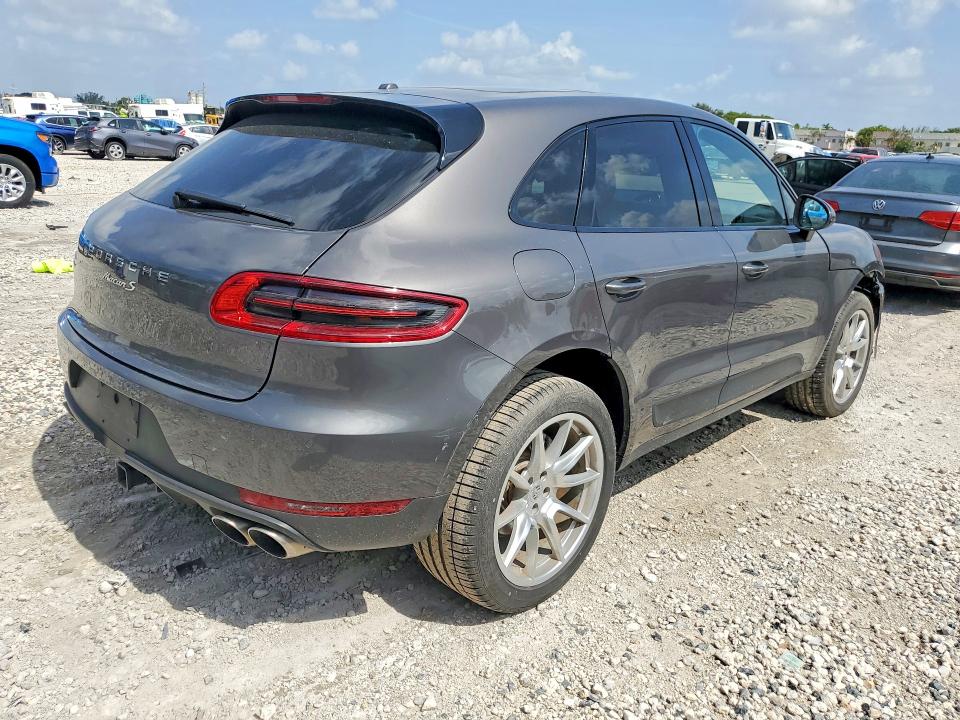 Aukcja sprzedaży 2016 Porsche Macan, vin: WP1AB2A55GLB40847, numer aukcji: 61927566