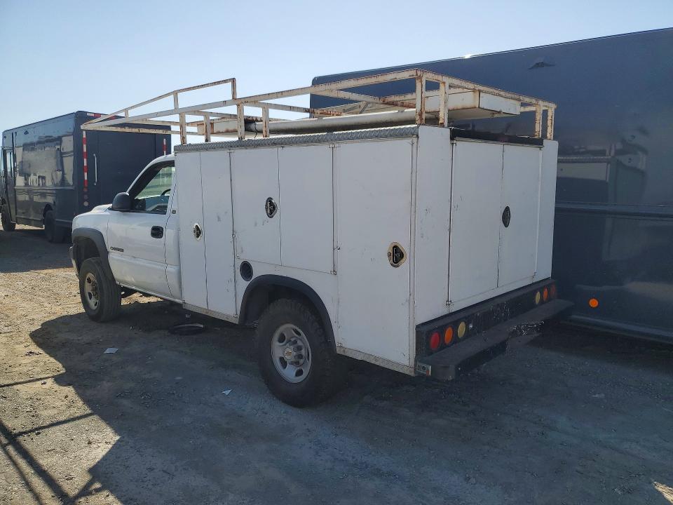 Продаж на аукціоні авто 2001 Chevrolet Silverado, vin: 1GBHC24U61E318944, номер лоту: 61220266