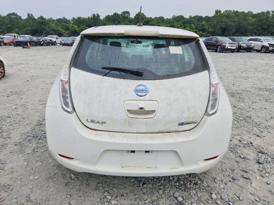 62994236 :رقم المزاد ، 1N4AZ0CP3FC304469 vin ، 2015 Nissan Leaf مزاد بيع