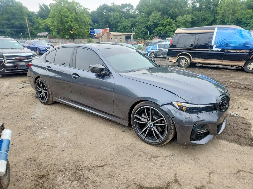 60746506 :رقم المزاد ، 3MW5R7J03M8B72535 vin ، 2021 Bmw 330xi مزاد بيع