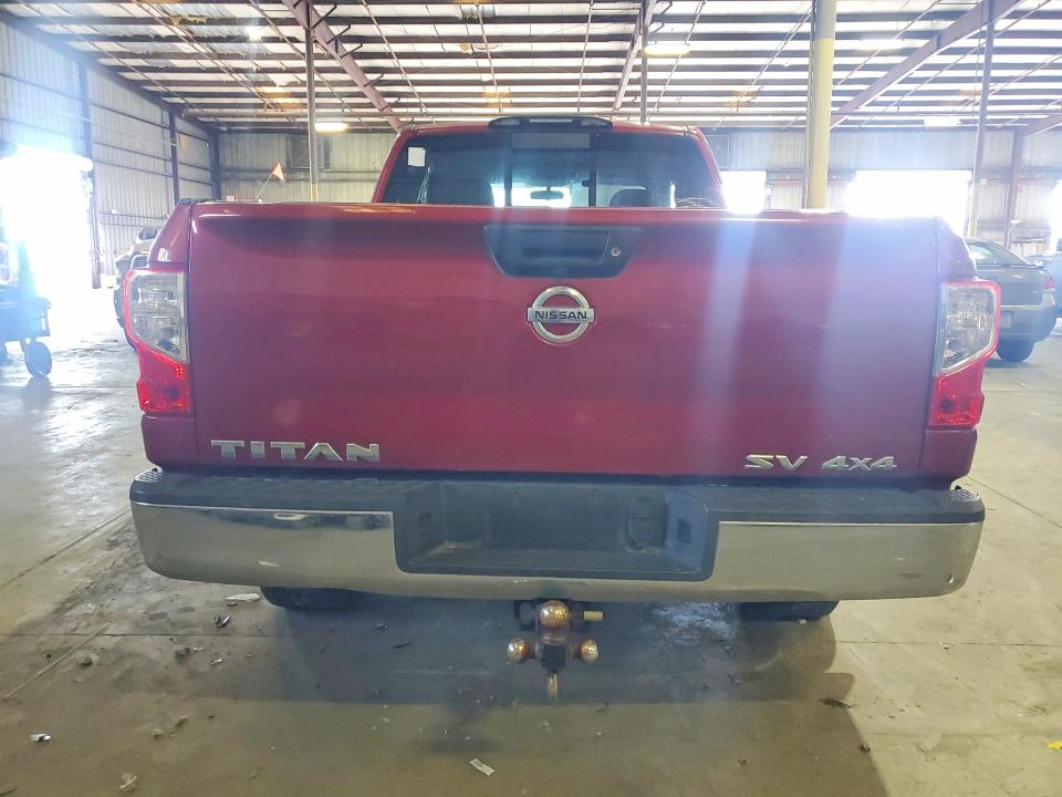 58097556 :رقم المزاد ، 1N6AA1C87JN502949 vin ، 2018 Nissan Titan مزاد بيع