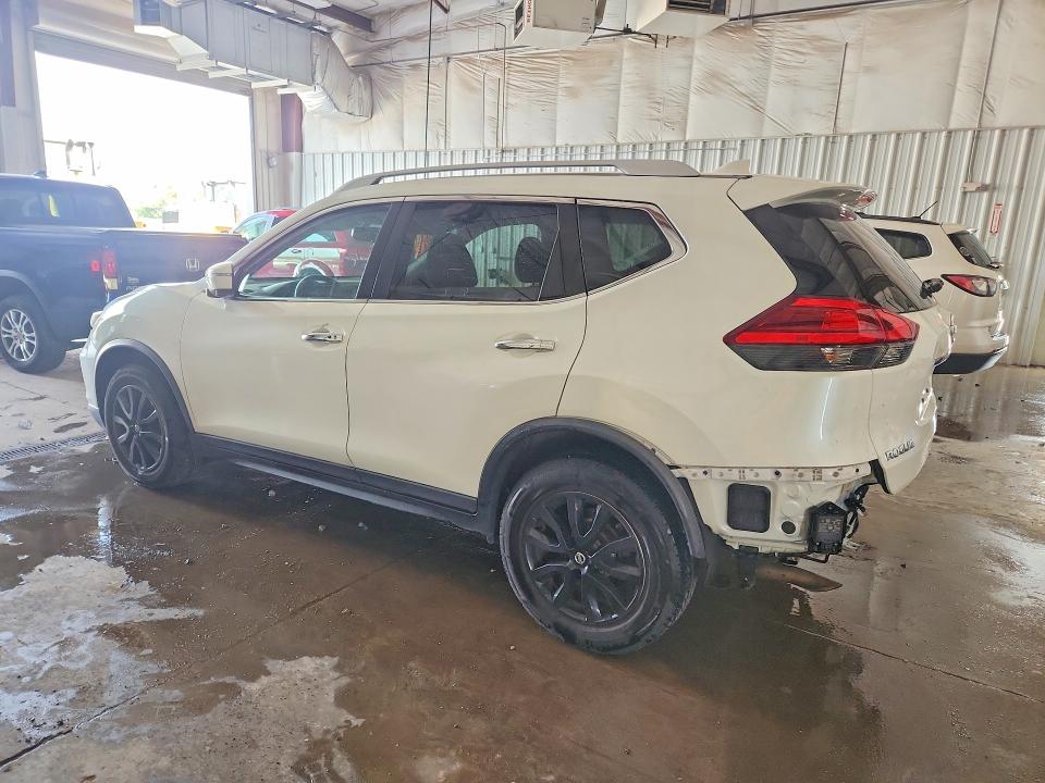 Продажа на аукционе авто 2017 Nissan Rogue, vin: KNMAT2MV2HP578763, номер лота: 61358206