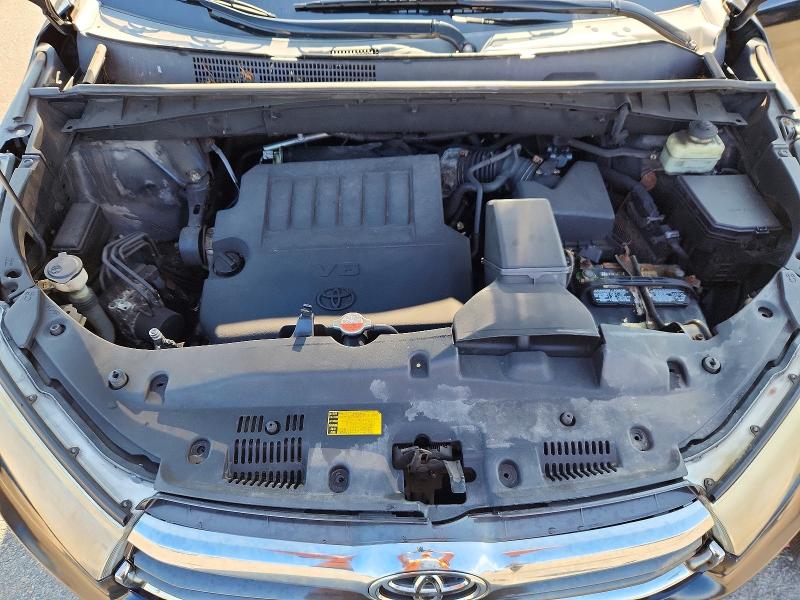 Продаж на аукціоні авто 2015 Toyota Highlander, vin: 5TDBKRFH8FS203521, номер лоту: 63189386