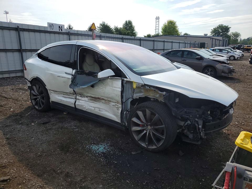 Продажа на аукционе авто 2019 Tesla Model X, vin: 5YJXCBE4XKF200269, номер лота: 59291866