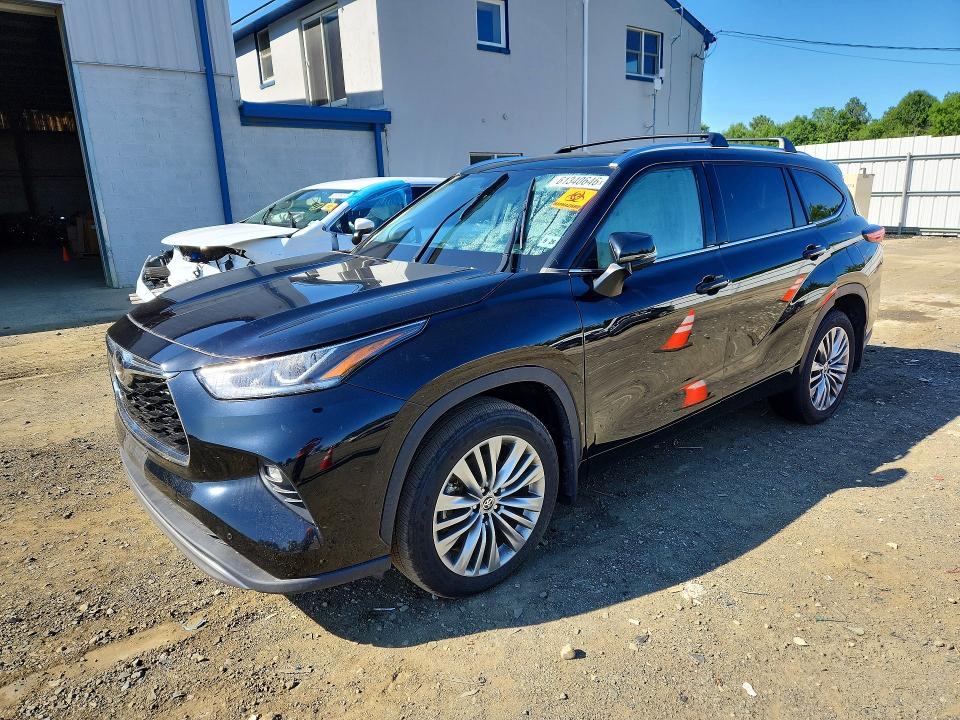 2021 Toyota Highlander მანქანა იყიდება აუქციონზე, vin: 5TDFZRBH9MS149873, აუქციონის ნომერი: 61340646