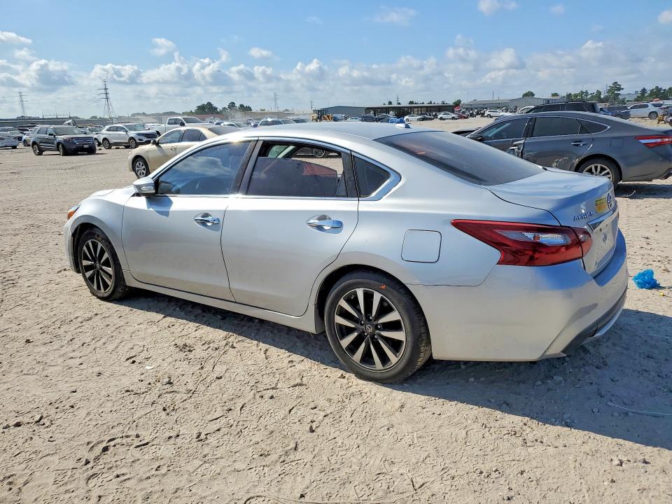 59912736 :رقم المزاد ، 1N4AL3APXJC140877 vin ، 2018 Nissan Altima مزاد بيع